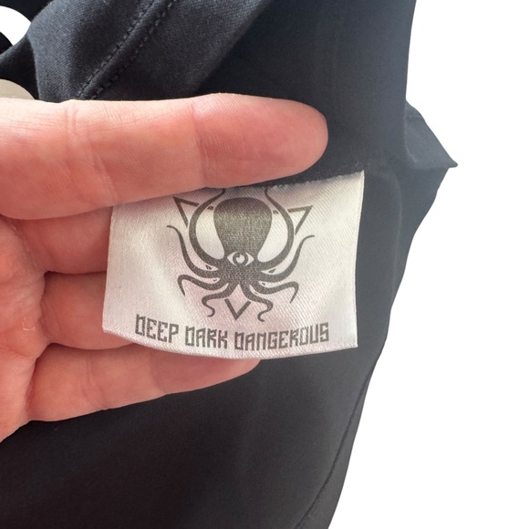 Deep Dark Dangerous Octopus Logo Crop Tee – Black Edgy Streetwear, XS Killstar - Picture 4 of 9